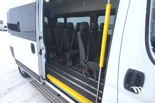 Seats inside passenger van - P111181